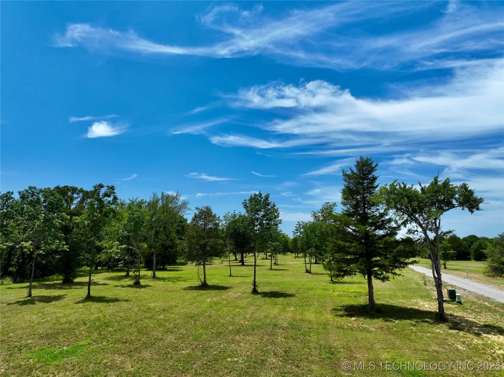 19 Kathy Lane Eufaula, OK 74432