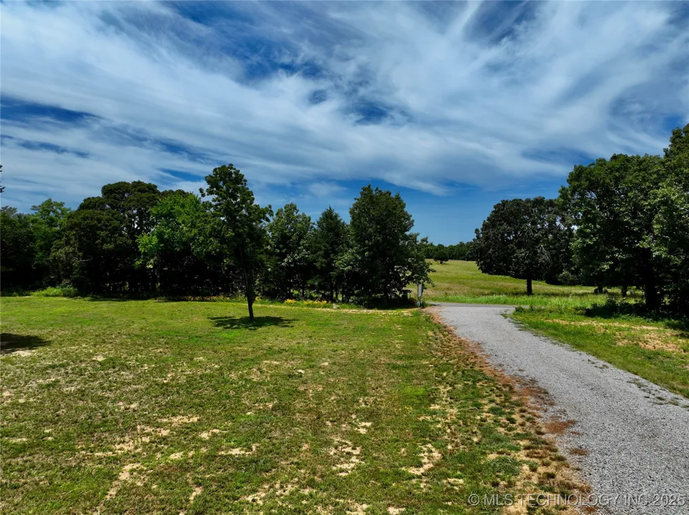 14 Kathy Lane Eufaula, OK 74432