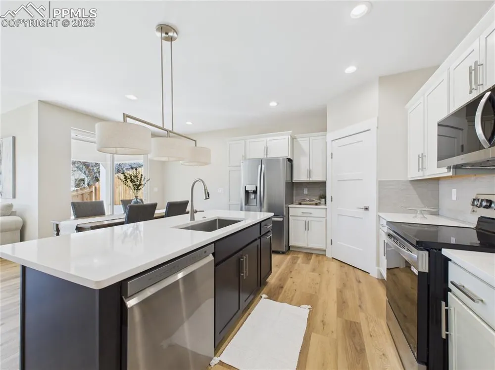 1318 Tierra Berienda Pueblo, CO 81008