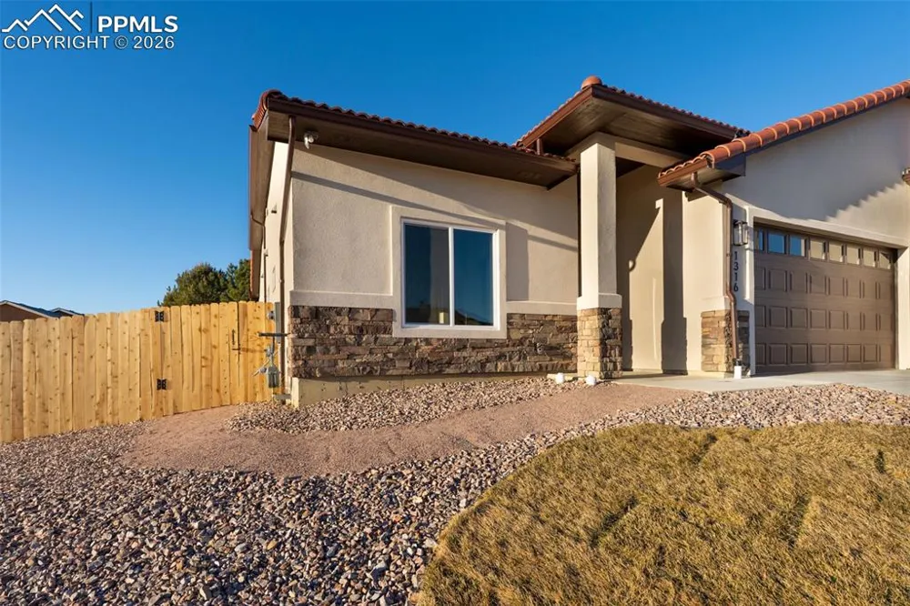 1316 Tierra Berienda Pueblo, CO 81008