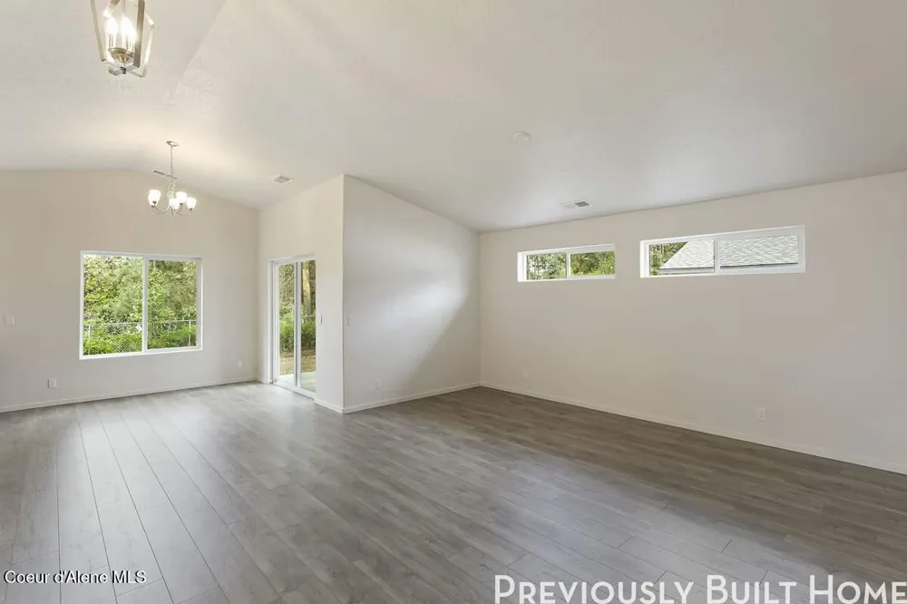 18717 E RIVERSIDE STREET Spokane Valley, WA 99016
