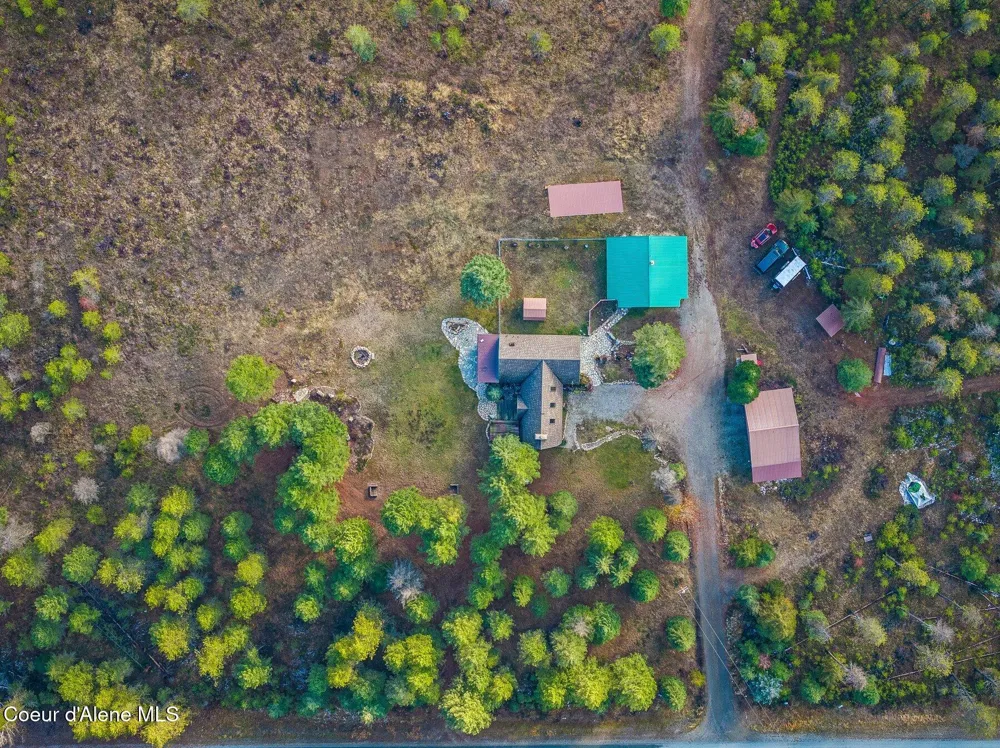 762 Reeder Bay Road Nordman, ID 83848