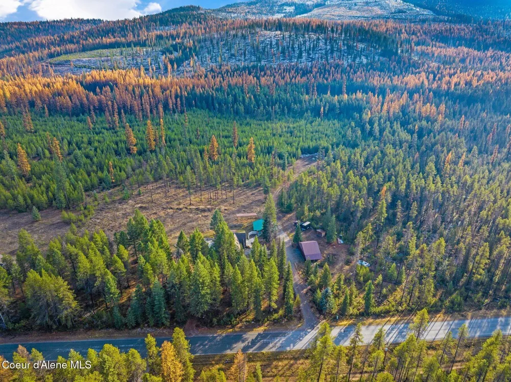 762 Reeder Bay Road Nordman, ID 83848
