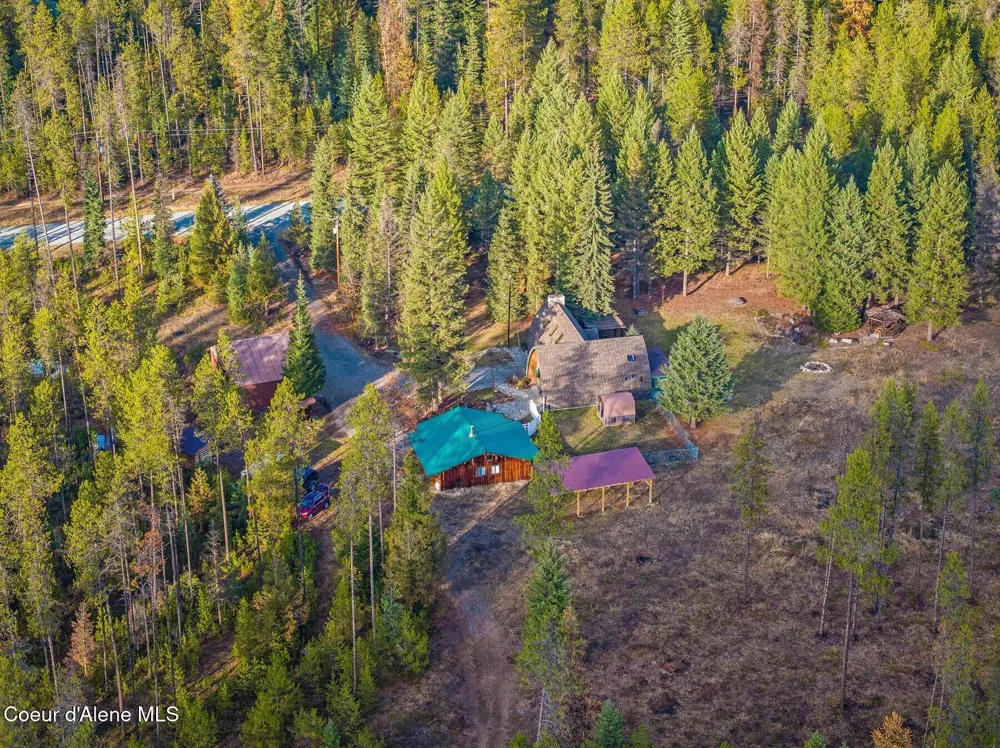 762 Reeder Bay Road Nordman, ID 83848
