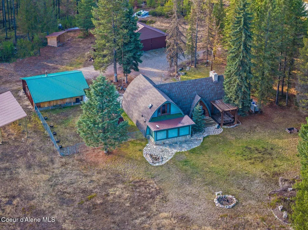 762 Reeder Bay Road Nordman, ID 83848