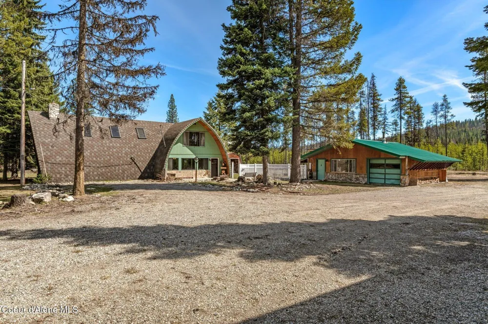 762 Reeder Bay Road Nordman, ID 83848