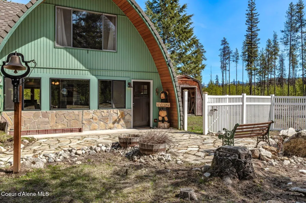 762 Reeder Bay Road Nordman, ID 83848