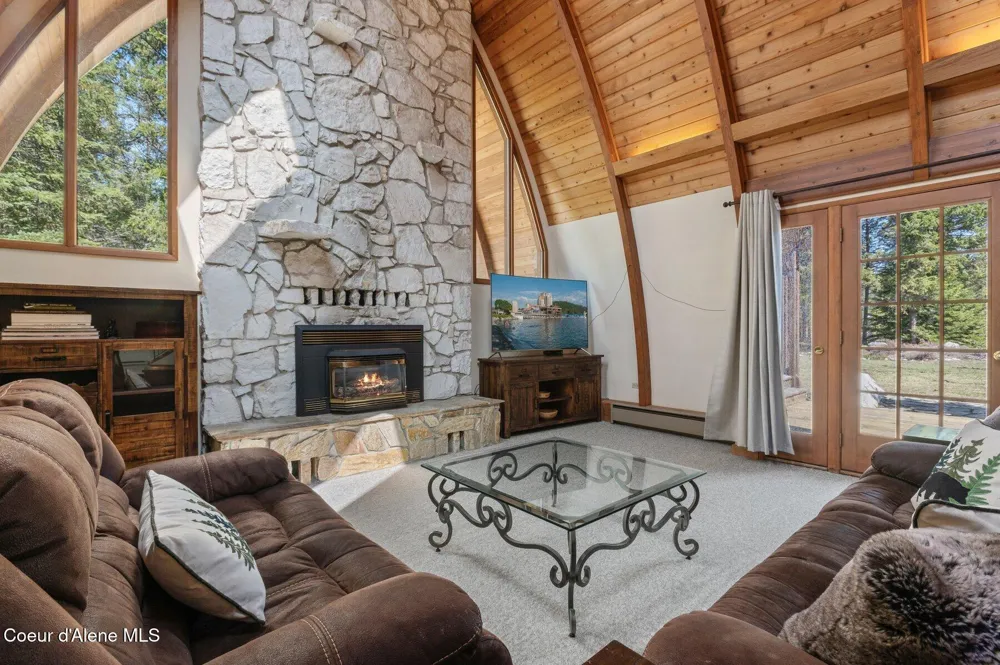 762 Reeder Bay Road Nordman, ID 83848