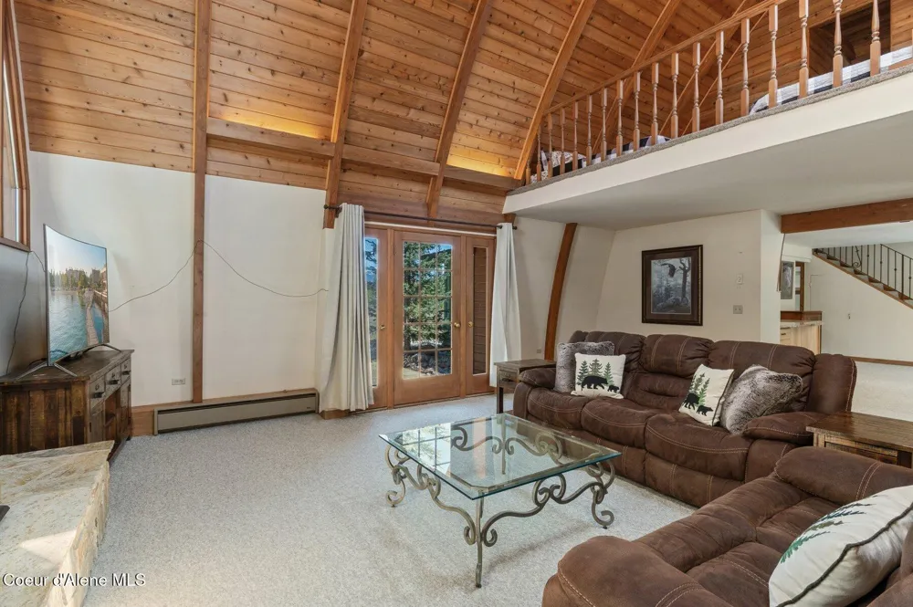762 Reeder Bay Road Nordman, ID 83848