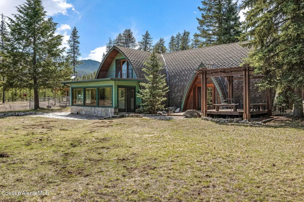 762 Reeder Bay Road Nordman, ID 83848