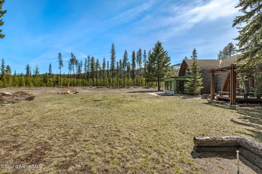 762 Reeder Bay Road Nordman, ID 83848