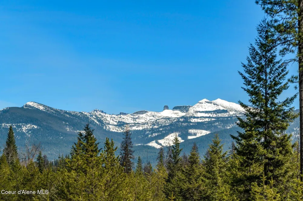 762 Reeder Bay Road Nordman, ID 83848