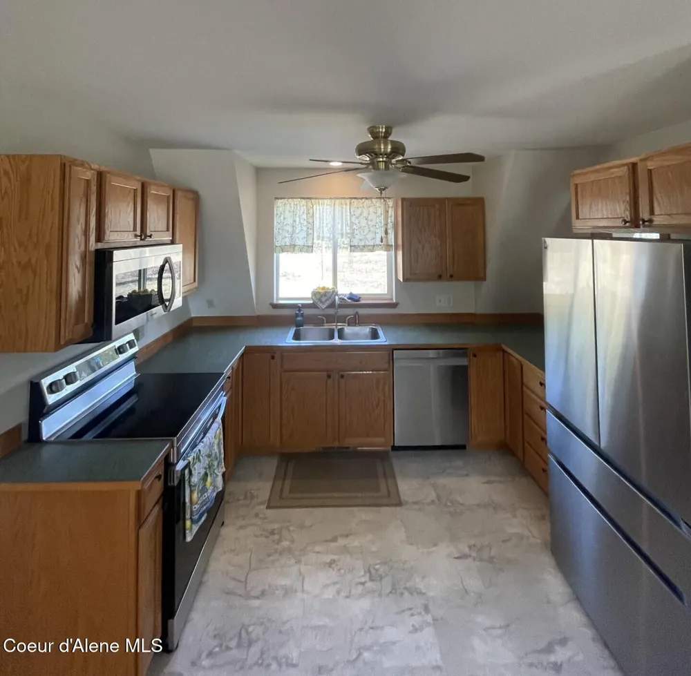 24731 WENDLER LOOP Rathdrum, ID 83858
