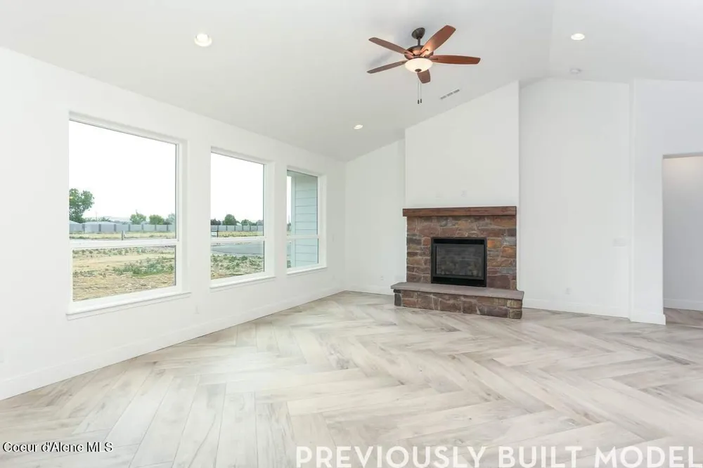 20582 Bombastic Street Rathdrum, ID 83858