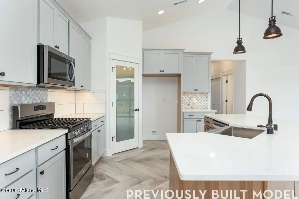 20582 Bombastic Street Rathdrum, ID 83858