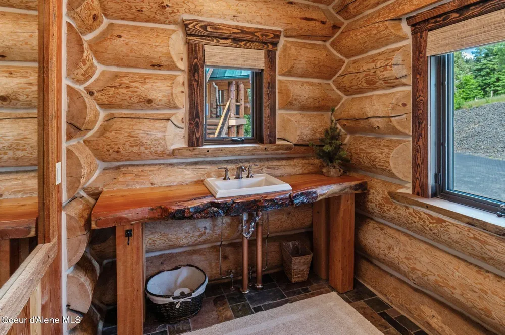 17442 S Painted Rose Road Worley, ID 83876