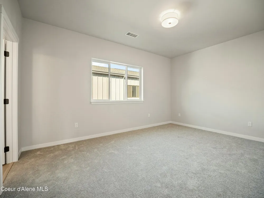 1033 E RAILROAD AVENUE Post Falls, ID 83854