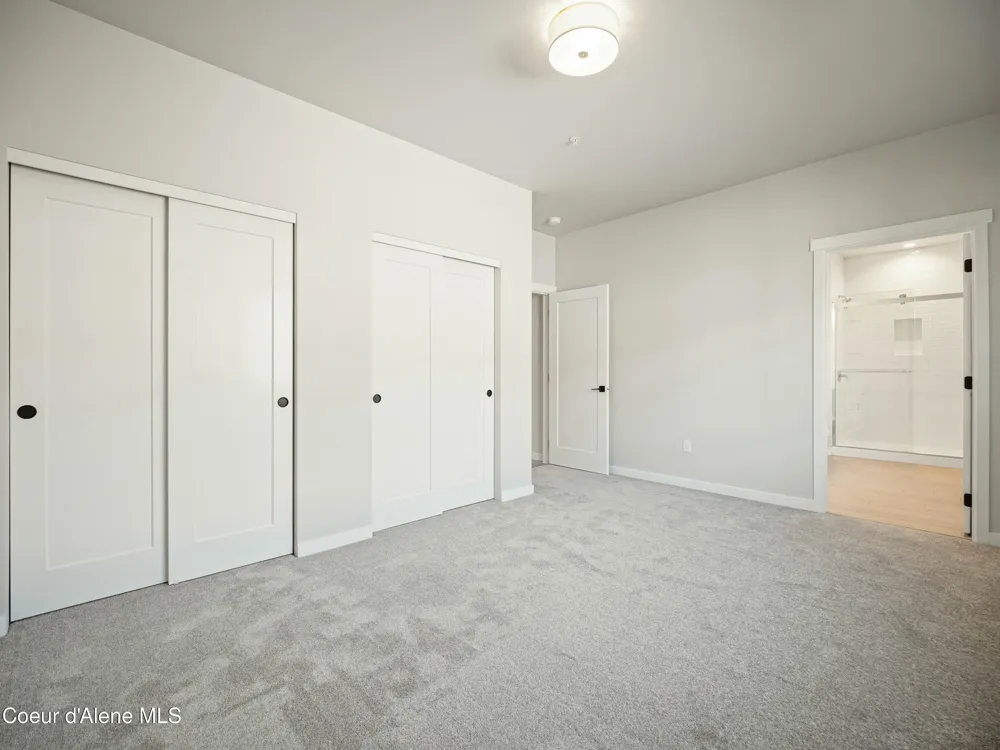 1033 E RAILROAD AVENUE Post Falls, ID 83854
