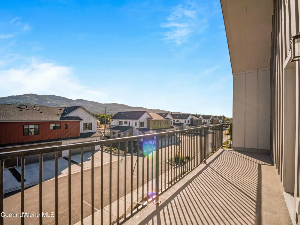 1033 E RAILROAD AVENUE Post Falls, ID 83854
