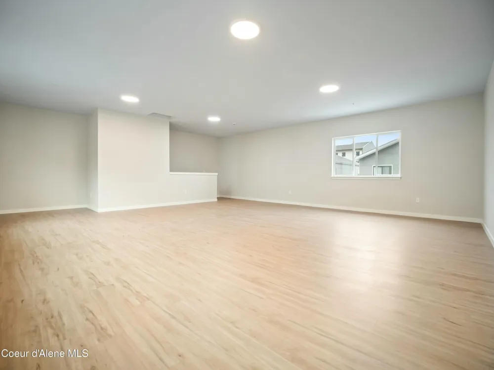 993 E RAILROAD AVENUE Post Falls, ID 83854