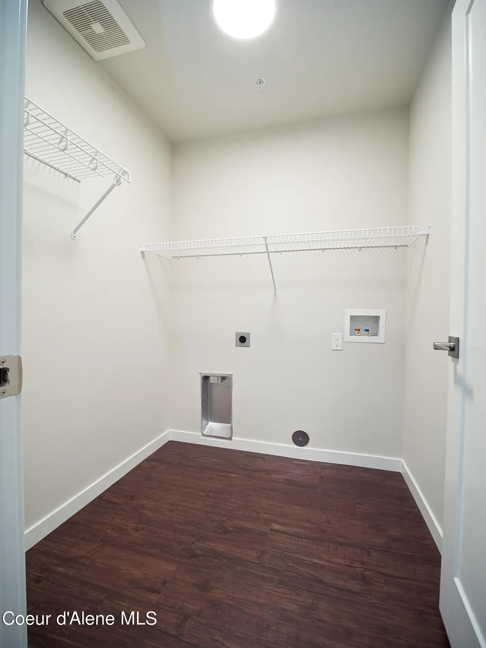962 E Railroad Avenue Post Falls, ID 83854