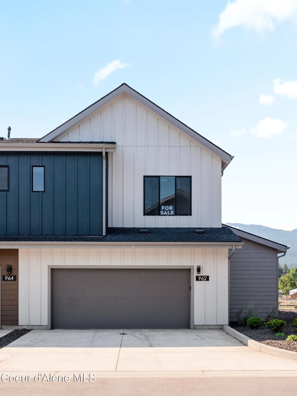 962 E Railroad Avenue Post Falls, ID 83854