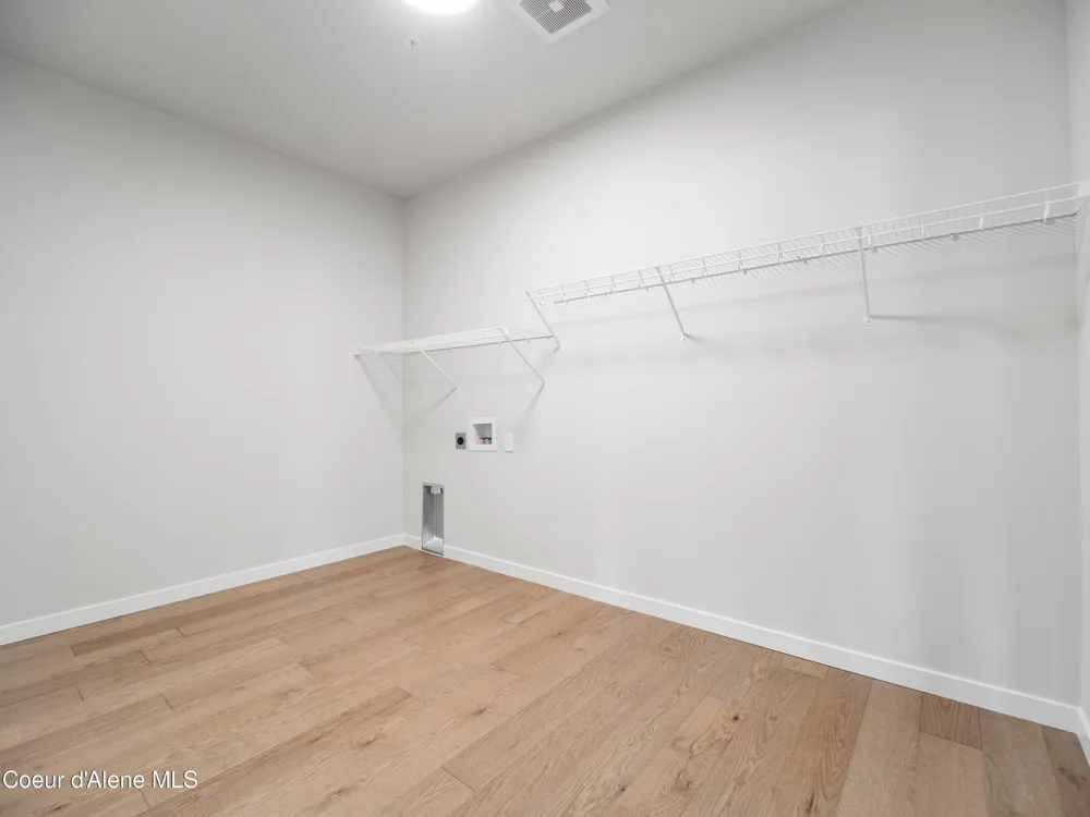 1037 E RAILROAD AVENUE Post Falls, ID 83854