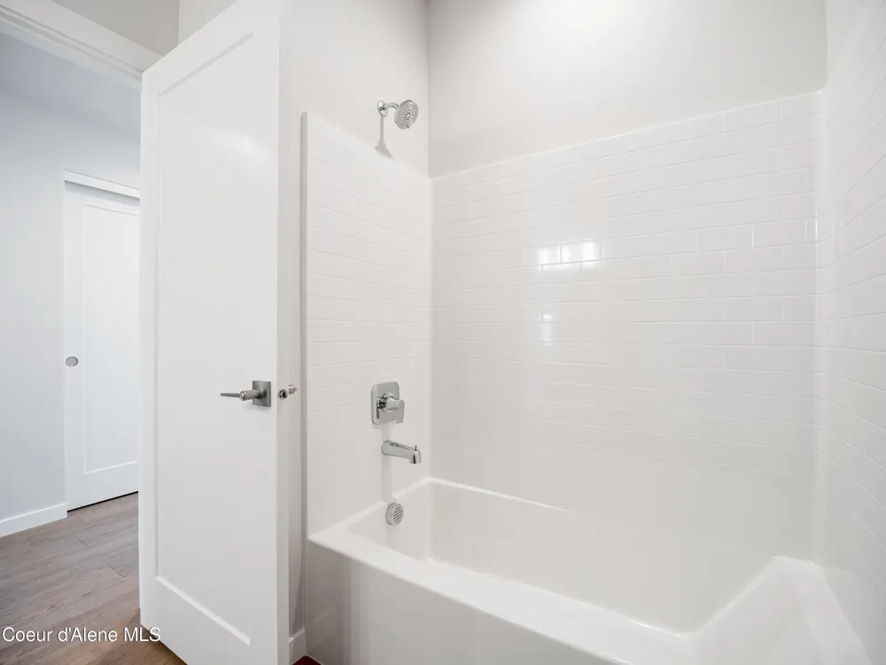 1037 E RAILROAD AVENUE Post Falls, ID 83854