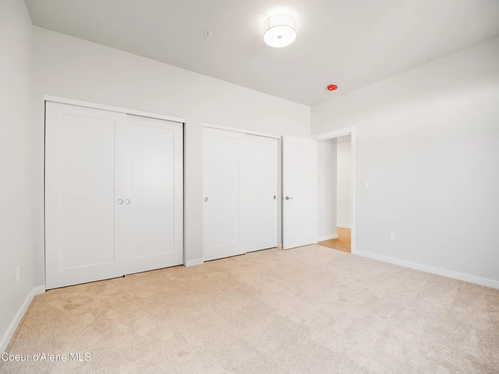 1037 E RAILROAD AVENUE Post Falls, ID 83854