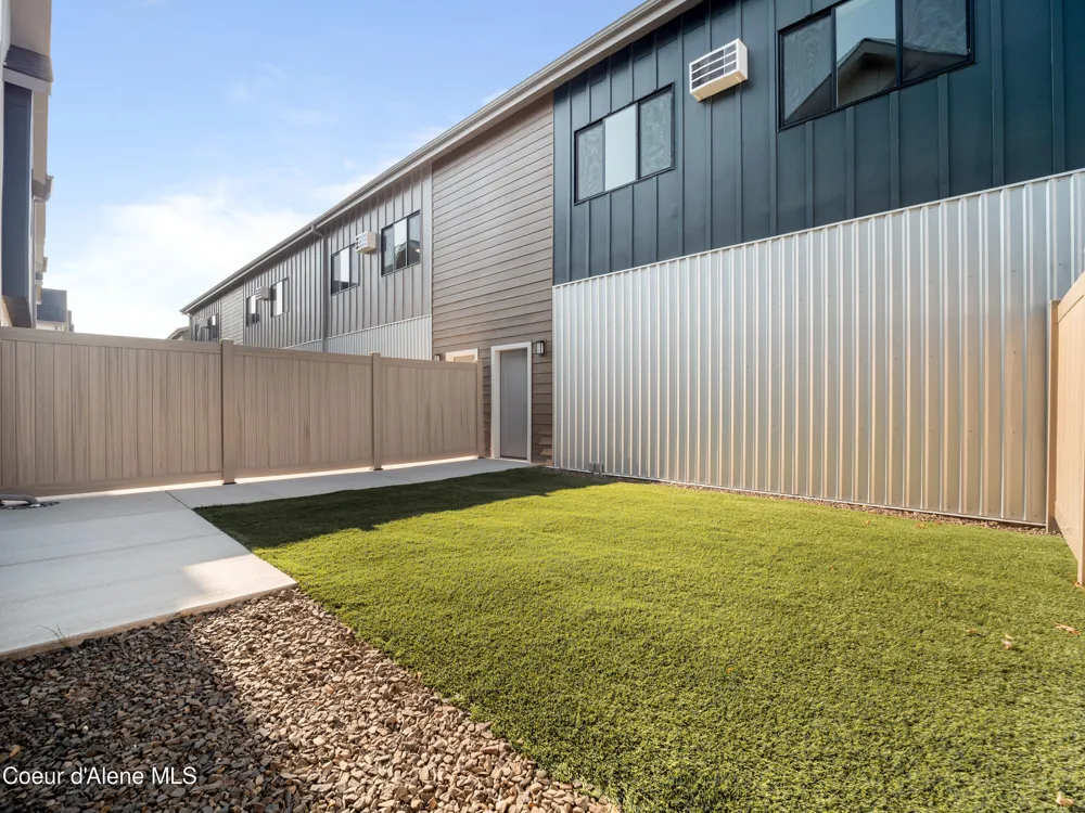 1037 E RAILROAD AVENUE Post Falls, ID 83854