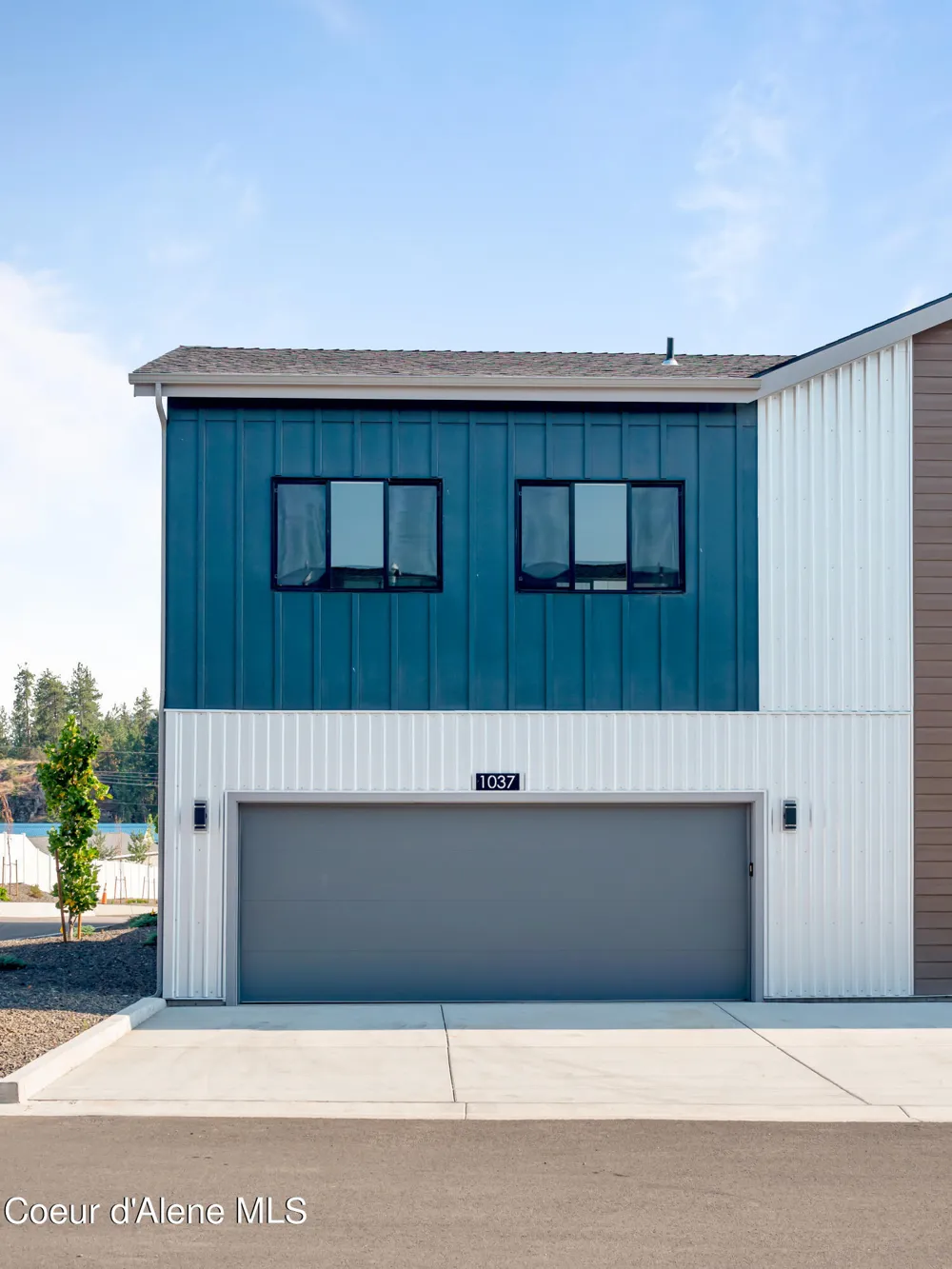 1037 E RAILROAD AVENUE Post Falls, ID 83854
