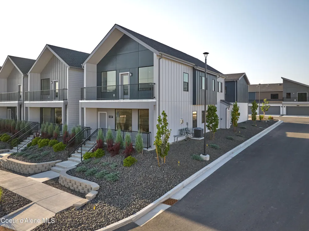 1037 E RAILROAD AVENUE Post Falls, ID 83854
