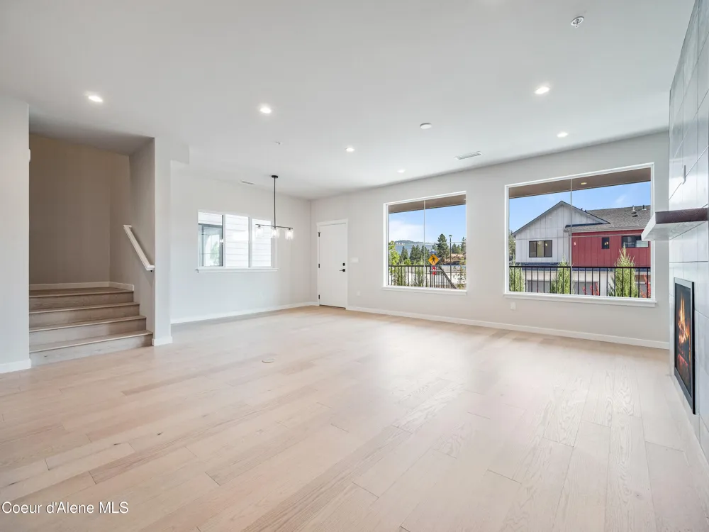 1035 E RAILROAD AVENUE Post Falls, ID 83854