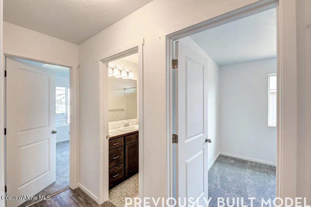 18805 E RIVERSIDE COURT Spokane Valley, WA 99016