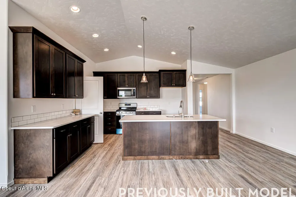 18805 E RIVERSIDE COURT Spokane Valley, WA 99016