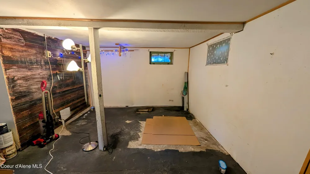 6577 Comanche Street Bonners Ferry, ID 83805