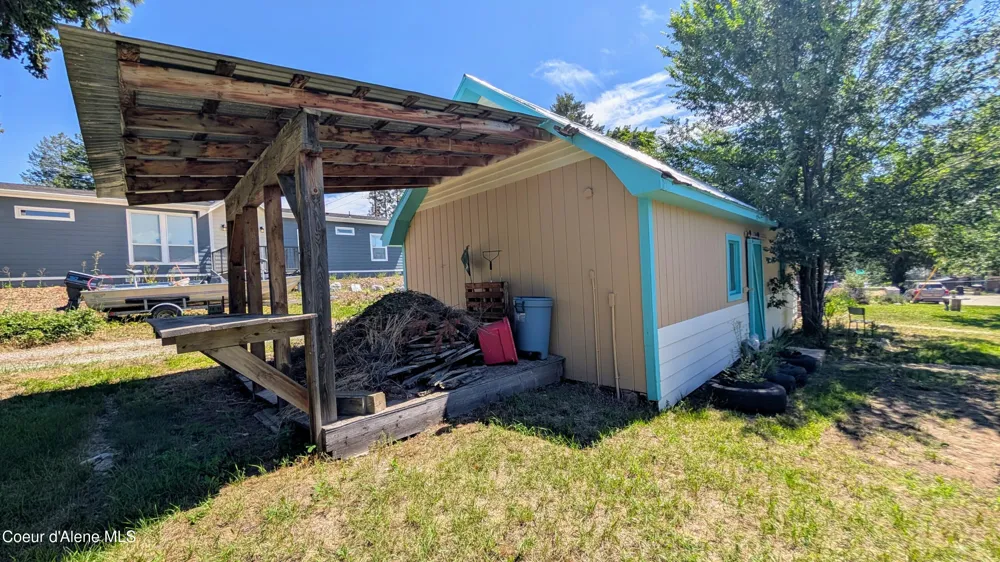 6577 Comanche Street Bonners Ferry, ID 83805
