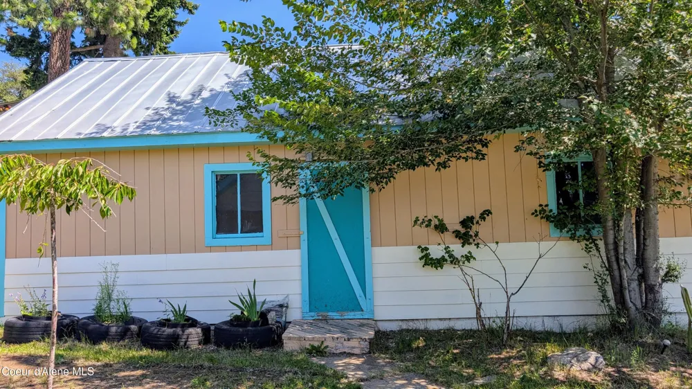 6577 Comanche Street Bonners Ferry, ID 83805