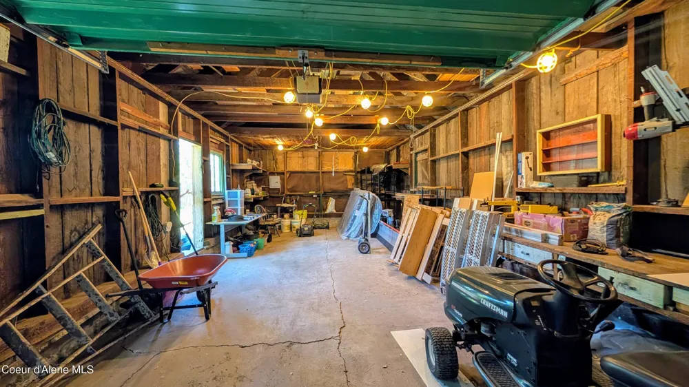 6577 Comanche Street Bonners Ferry, ID 83805