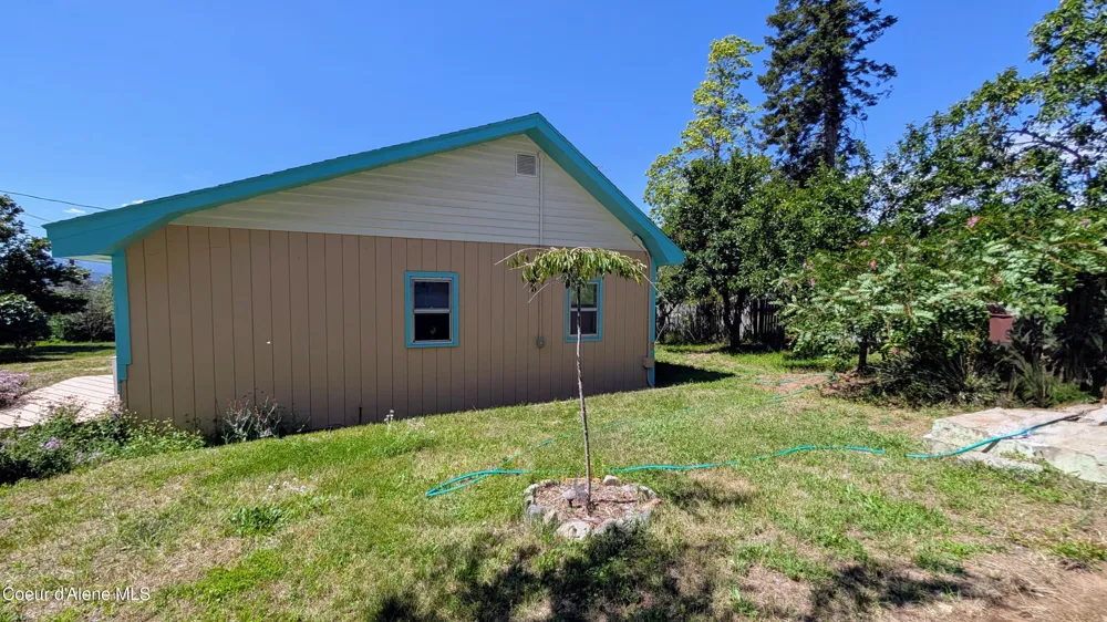 6577 Comanche Street Bonners Ferry, ID 83805