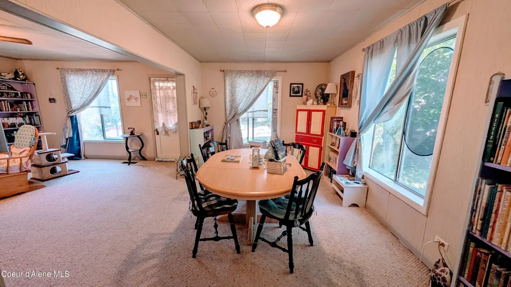 6577 Comanche Street Bonners Ferry, ID 83805