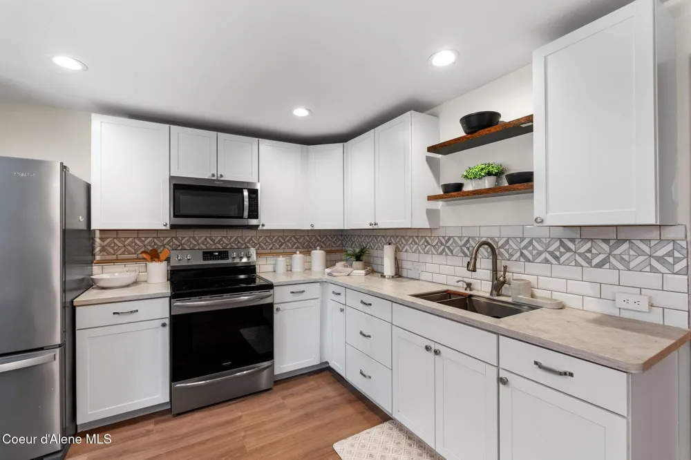102 S RIVERWOOD COURT Post Falls, ID 83854