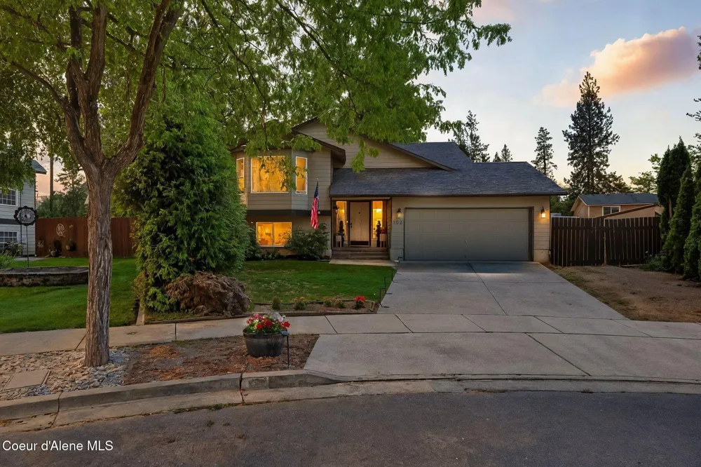 102 S RIVERWOOD COURT Post Falls, ID 83854