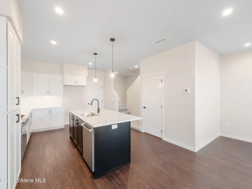 1008 E 4TH AVENUE ##104 Post Falls, ID 83854