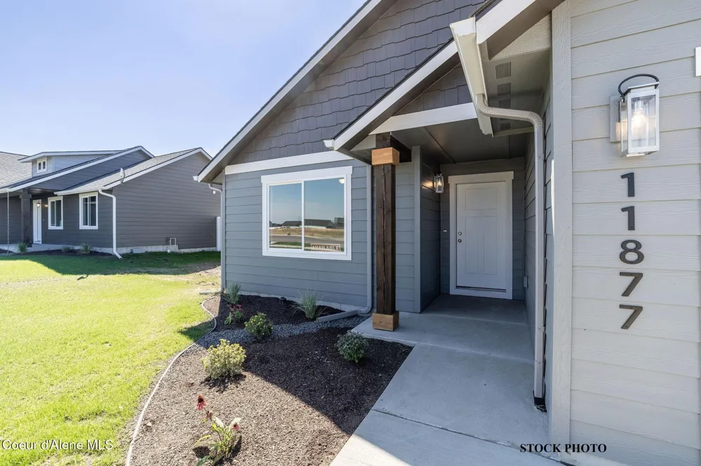 11890 ENTWISTLE WAY Rathdrum, ID 83858