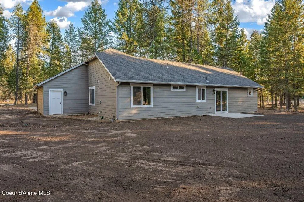 69 Mohawk Drive Athol, ID 83801