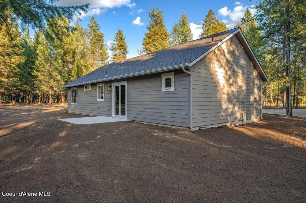 69 Mohawk Drive Athol, ID 83801