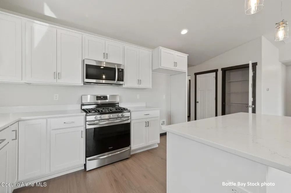 11834 ENTWISTLE WAY Rathdrum, ID 83858