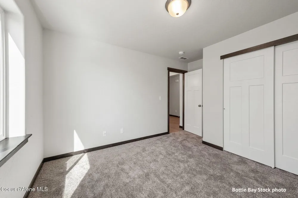 11834 ENTWISTLE WAY Rathdrum, ID 83858
