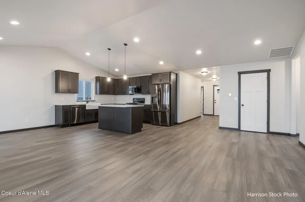 11818 ENTWISTLE WAY Rathdrum, ID 83858